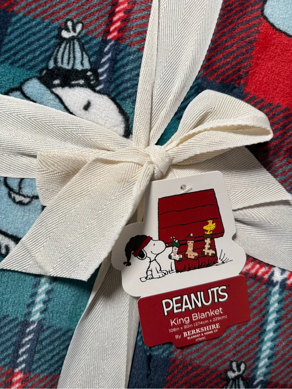 Peanuts Snoopy Christmas KING Blanket Puffer Jacket Plaid Red Green 120”x90” New